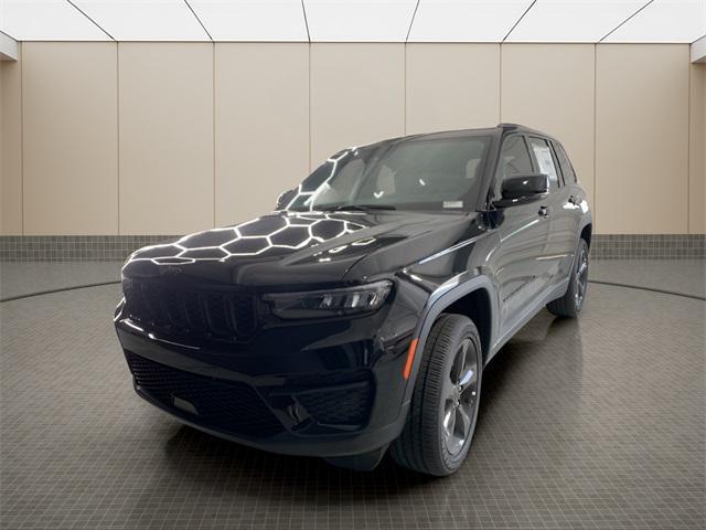 new 2025 Jeep Grand Cherokee car, priced at $45,920