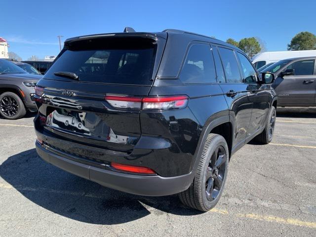 new 2025 Jeep Grand Cherokee car, priced at $44,006