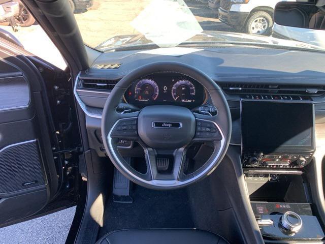 new 2025 Jeep Grand Cherokee car, priced at $47,750