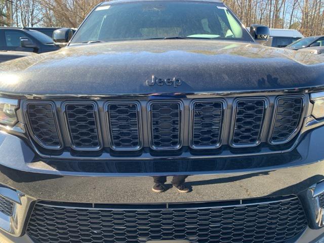 new 2025 Jeep Grand Cherokee car, priced at $47,750