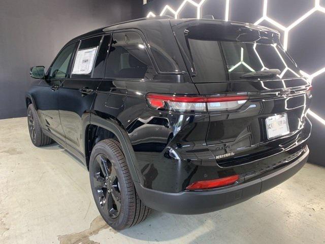 new 2025 Jeep Grand Cherokee car, priced at $49,191