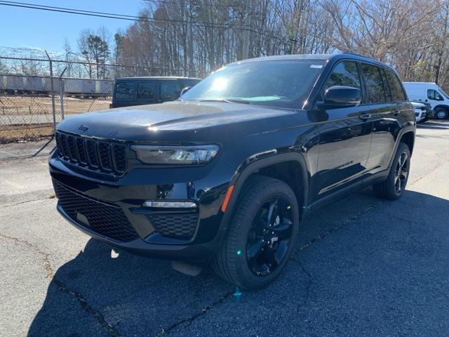 new 2025 Jeep Grand Cherokee car, priced at $47,750