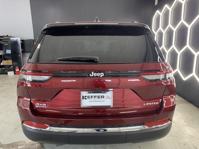 new 2025 Jeep Grand Cherokee car, priced at $43,896