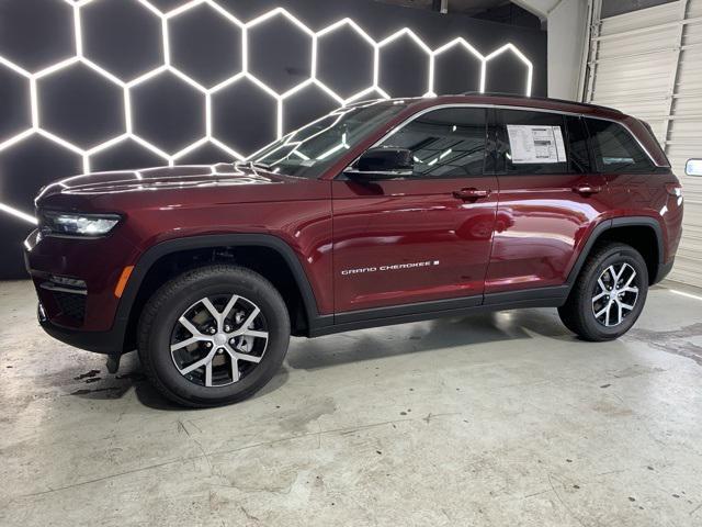 new 2025 Jeep Grand Cherokee car, priced at $43,896