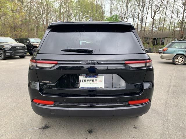 new 2025 Jeep Grand Cherokee car, priced at $47,025