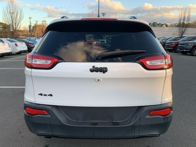 used 2018 Jeep Cherokee car, priced at $12,797