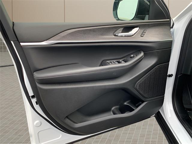 new 2025 Jeep Grand Cherokee L car, priced at $46,640