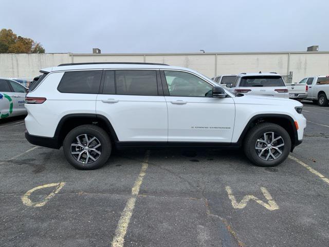 new 2025 Jeep Grand Cherokee L car, priced at $45,990