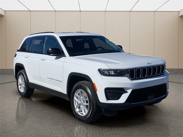 new 2025 Jeep Grand Cherokee car, priced at $34,530