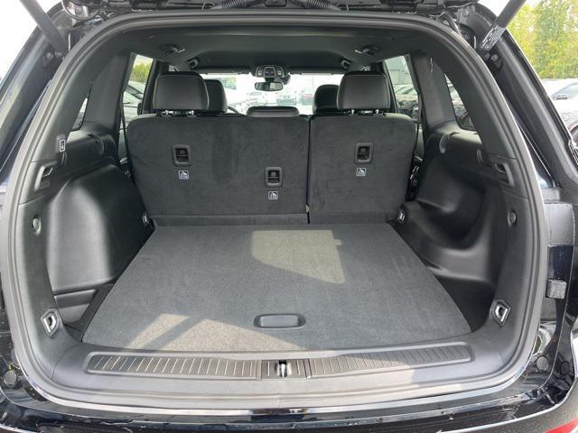 new 2025 Jeep Grand Cherokee car, priced at $41,929