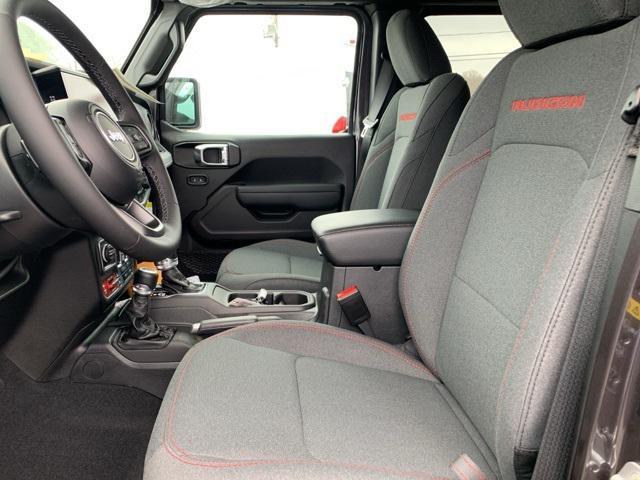 new 2025 Jeep Wrangler car, priced at $53,765