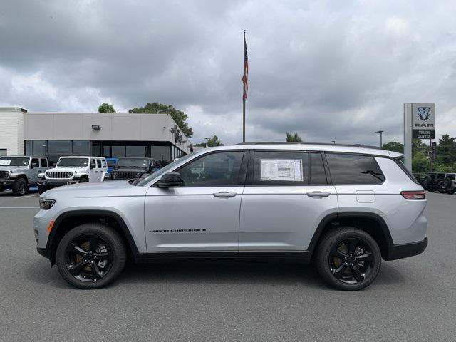 new 2024 Jeep Grand Cherokee L car, priced at $38,325