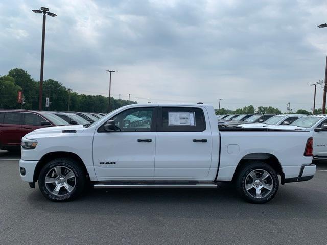 new 2025 Ram 1500 car, priced at $39,826