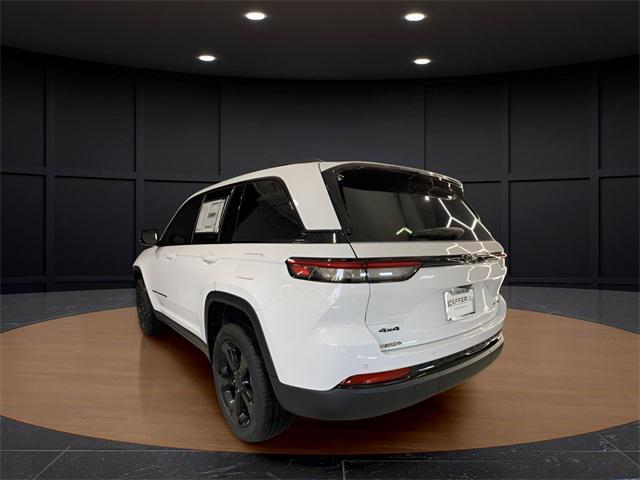 new 2025 Jeep Grand Cherokee car, priced at $45,960