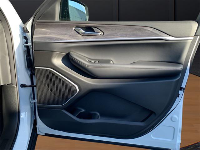 new 2025 Jeep Grand Cherokee car, priced at $45,960