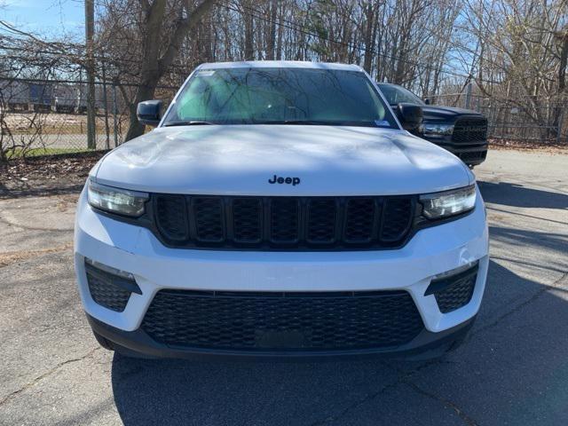 new 2025 Jeep Grand Cherokee car, priced at $48,463