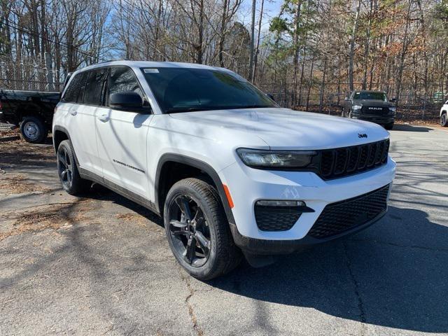new 2025 Jeep Grand Cherokee car, priced at $48,463