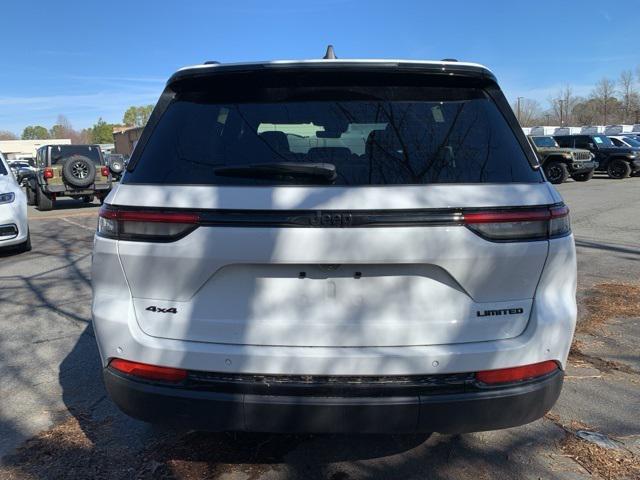 new 2025 Jeep Grand Cherokee car, priced at $48,463