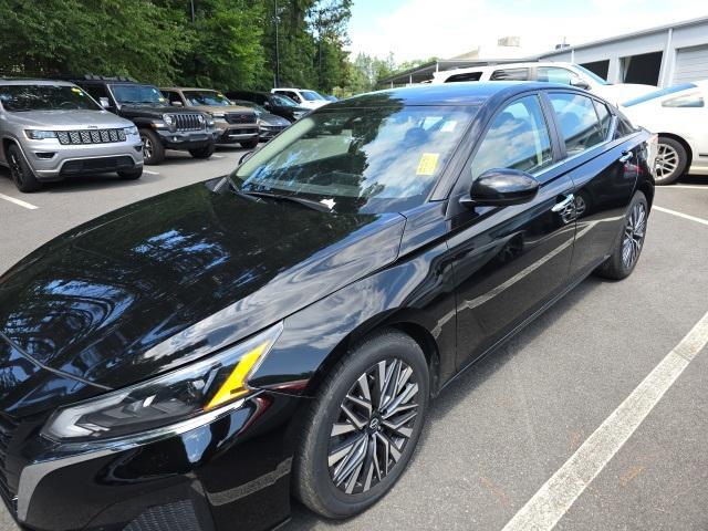 used 2023 Nissan Altima car, priced at $19,500