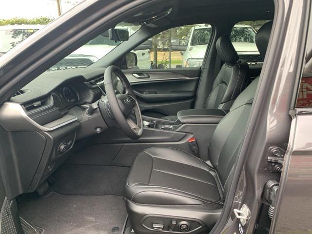 new 2025 Jeep Grand Cherokee L car, priced at $52,433