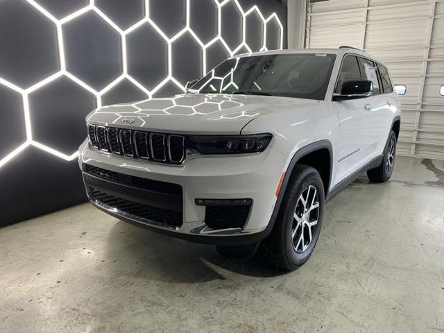 new 2025 Jeep Grand Cherokee L car, priced at $46,917