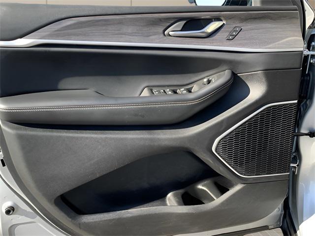 used 2021 Jeep Grand Cherokee L car, priced at $29,497