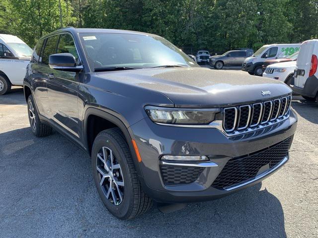 new 2025 Jeep Grand Cherokee car, priced at $44,888