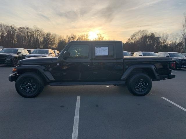 used 2021 Jeep Gladiator car, priced at $33,292