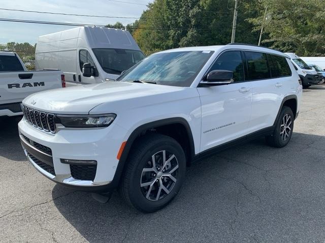 new 2025 Jeep Grand Cherokee L car, priced at $50,078