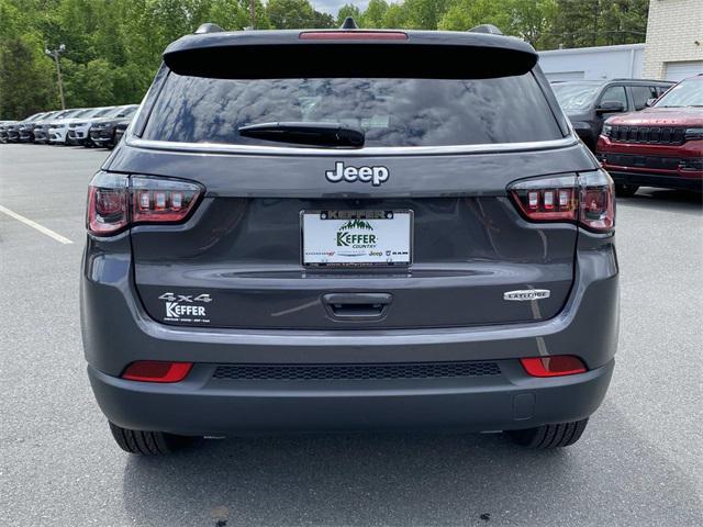 new 2024 Jeep Compass car, priced at $27,988