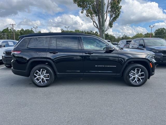 new 2025 Jeep Grand Cherokee L car, priced at $45,281