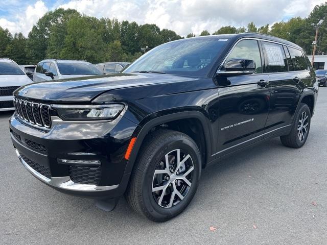 new 2025 Jeep Grand Cherokee L car, priced at $43,396