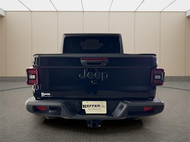 new 2024 Jeep Gladiator car, priced at $44,670