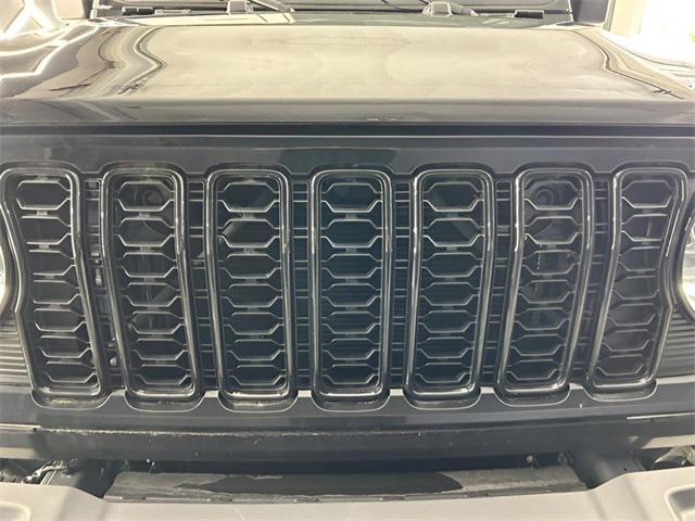 new 2024 Jeep Gladiator car, priced at $44,670