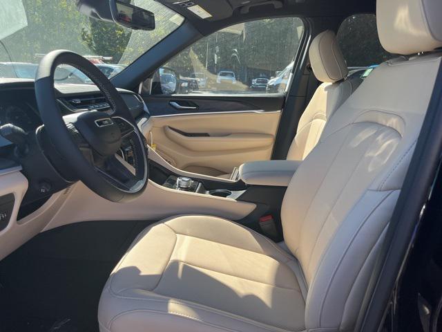 new 2025 Jeep Grand Cherokee L car, priced at $48,382