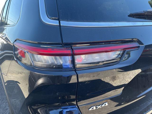 new 2025 Jeep Grand Cherokee L car, priced at $48,382