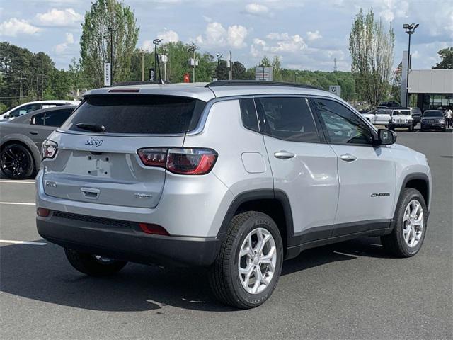 new 2024 Jeep Compass car, priced at $28,535