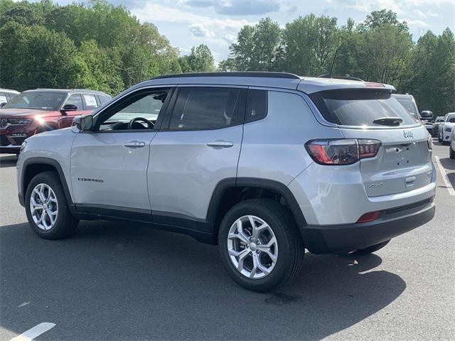 new 2024 Jeep Compass car, priced at $28,535