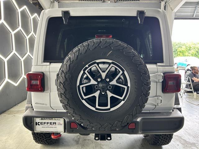 new 2025 Jeep Wrangler car, priced at $55,632