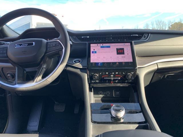 new 2025 Jeep Grand Cherokee L car, priced at $51,050