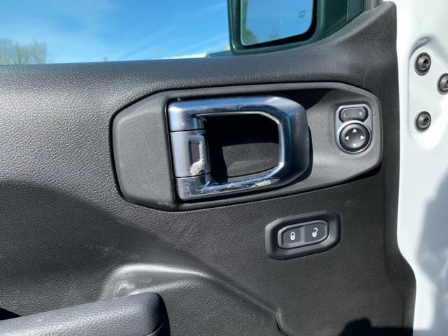 new 2025 Jeep Wrangler car, priced at $47,751