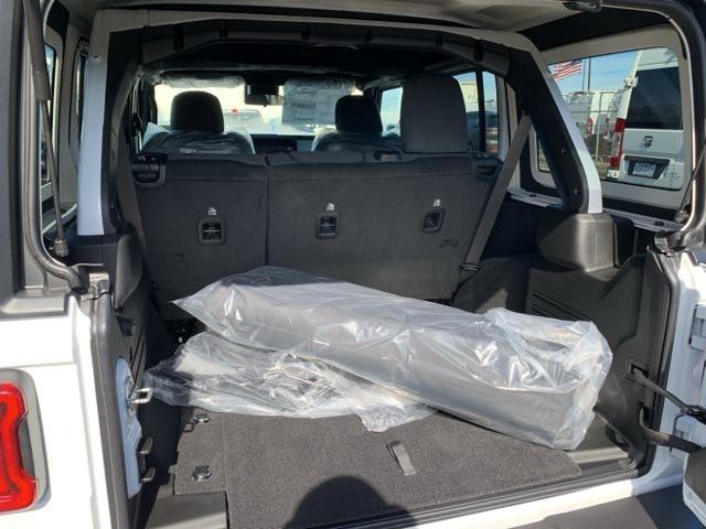 new 2025 Jeep Wrangler car, priced at $47,751