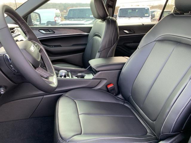 new 2025 Jeep Grand Cherokee L car, priced at $51,760