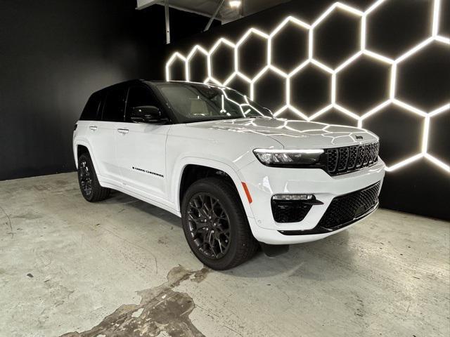 new 2025 Jeep Grand Cherokee car, priced at $64,254
