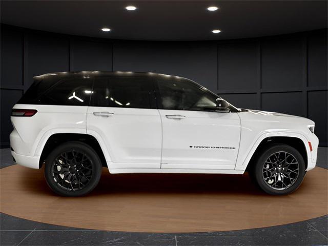 new 2025 Jeep Grand Cherokee car, priced at $66,384