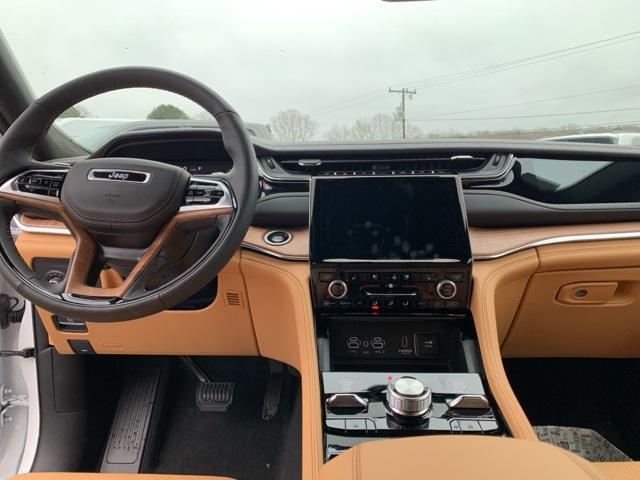 new 2025 Jeep Grand Cherokee car, priced at $65,634