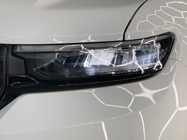 new 2025 Jeep Grand Cherokee car, priced at $48,385