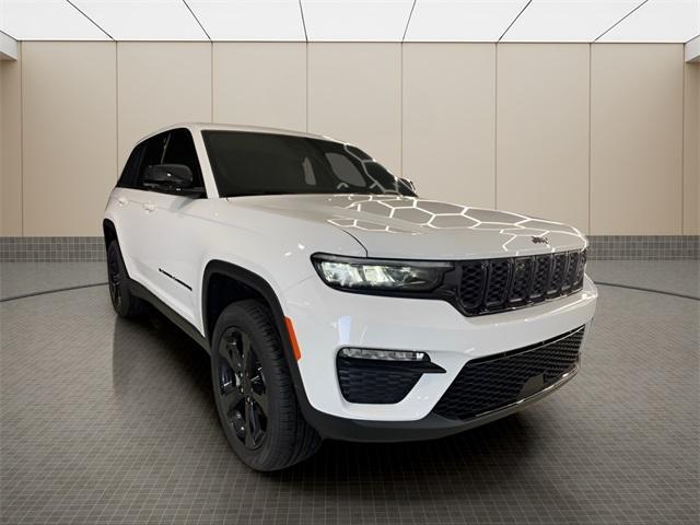 new 2025 Jeep Grand Cherokee car, priced at $48,385