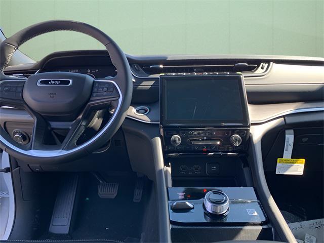 new 2025 Jeep Grand Cherokee car, priced at $48,385
