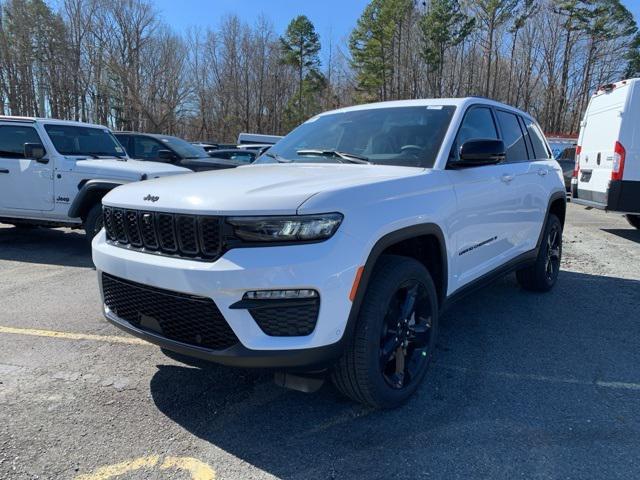 new 2025 Jeep Grand Cherokee car, priced at $49,140